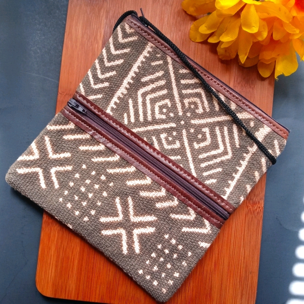 1PC Beautiful African Brown Twilight Passport Bag